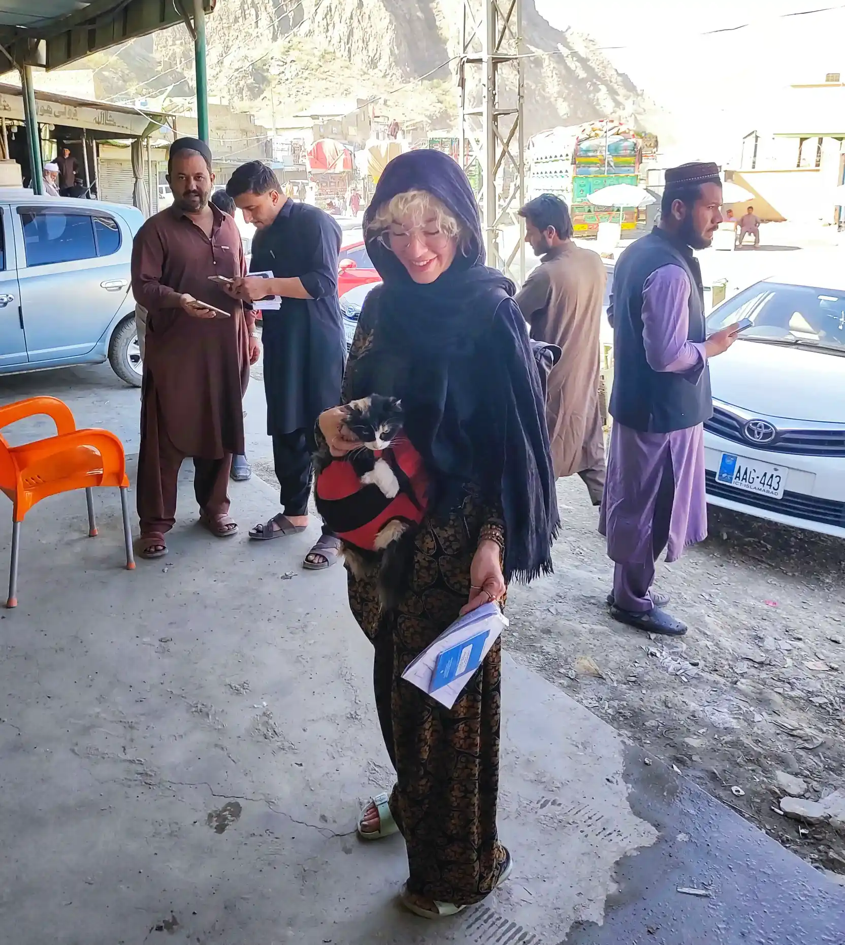 Successfully crossing the Pakistan-Afghanistan border on foot with cat